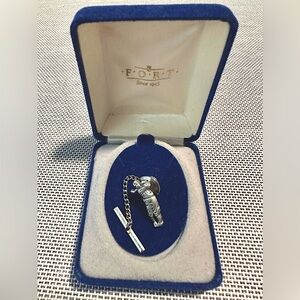 FORT Pewter Metal Golf Tie Tack Pin Vintage Men's Estate Jewelry Fathers Golfers